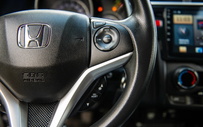 Honda Jazz cena 49900 przebieg: 75000, rok produkcji 2018 z Szczecin małe 781